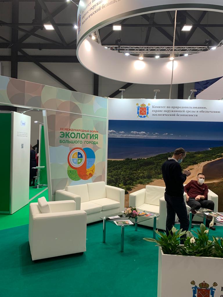 Применение аэраторов в новой сфере — экология большого города, городские водоемы. Фото 4.